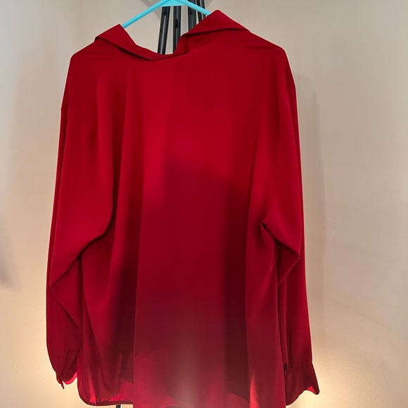 PLUS SIZE BLOUSE - Picture 2 of 2